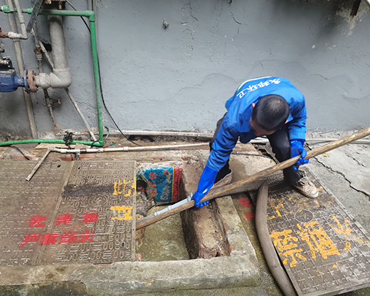 九寨沟清掏化粪池